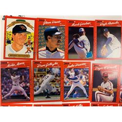 SET OF 33 TOPPS BASEBALL CARDS