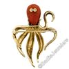 Image 7 : Vintage E.Pearl 18kt Yellow Gold Red Coral and Diamond Textured Squid Pin Brooch