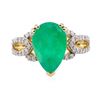 Image 1 : 4.67 ctw Emerald and Diamond Ring - 14KT Yellow Gold