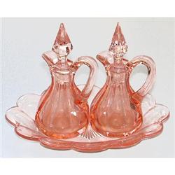 Tiffin Pink Cruet Set + Tray #1142638