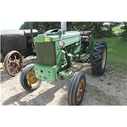 JOHN DEERE 40S GAS TRACTOR (RUNNING)