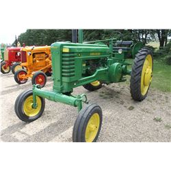 JOHN DEERE B TRACTOR