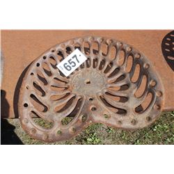 "CHAMPION" CAST SEAT (HAIRLINE CRACK)