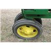 Image 9 : 1941 JOHN DEERE H TRICYCLE TRACTOR (RUNNING)