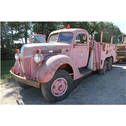 FORD WELLES - THORNTON 3 AXLE DRIVE FIRE TRUCK