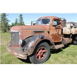 1941 IH KB7 SINGLE AXLE GRAVEL TRUCK