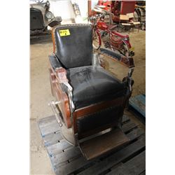 AUGUST KERN HORSEHIDE OAK & LEATHER BARBER CHAIR