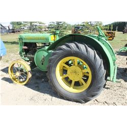 JOHN DEERE D TRACTOR
