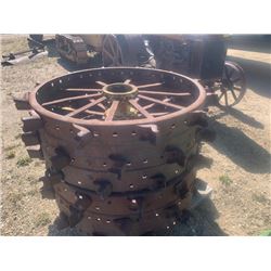 2 REAR STEEL WHEELS FOR JOHN DEERE D