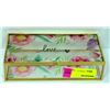 Image 1 : FLORAL GLASS "LOVE" GLASS TRINKET BOX