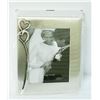 Image 1 : 8X10  EVERLASTING PHOTO FRAME