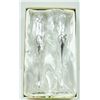 Image 1 : BRIDE & GROOM TOASTING CHAMPAGNE FLUTE SET