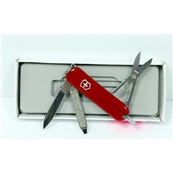 VICTORINOX CLASSIC SMALL POCKET KNIFE