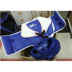 BOX OR YOUTH MARTIAL ARTS EQUIPMENT