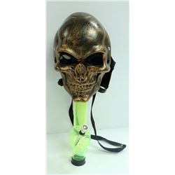SKULL GAS MASK STYLE BONG (2PCS); GREEN