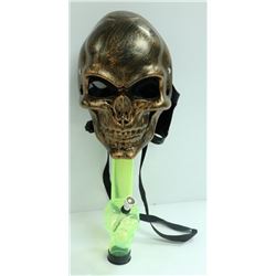SKULL GAS MASK STYLE BONG (2PCS); GREEN