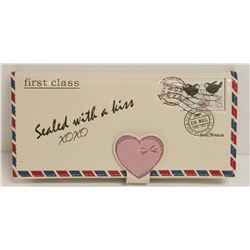 NEW SHAGWEAR WOMENS WALLET; CREAM/ FIRST CLASS