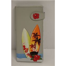 NEW SHAGWEAR WOMENS WALLET; GREY/ SURFER