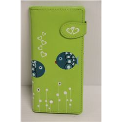 NEW SHAGWEAR WOMENS WALLET;  GREEN/ FISH