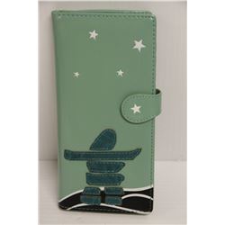 NEW SHAGWEAR WOMENS WALLET;  GREEN/ INUKSUK