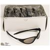 Image 1 : 12PK OF BLACK OAKLEY STYLE SUNGLASSES