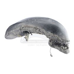 Lot #51 - AVP: ALIEN VS. PREDATOR (2004) - Xenomorph Stunt Head