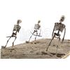 Image 6 : Lot #69 - ARMY OF DARKNESS (1992) - Miniature "Walking" Skeleton Puppets Scene