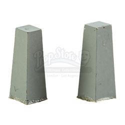 Lot #719 - STAR WARS: RETURN OF THE JEDI (1983) - Two Miniature Death Star Gun Towers