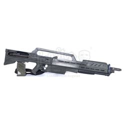Lot #758 - STARSHIP TROOPERS (1997) - Hero Live-Fire Morita MK I Rifle
