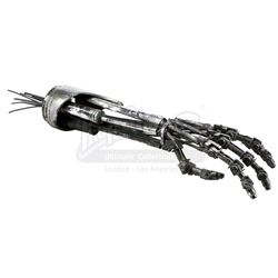 Lot #795 - TERMINATOR 2: JUDGMENT DAY (1991) - T-800 Endoskeleton Arm