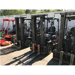 TOYOTA PROPANE FORKLIFT MODEL 8FGU25 WITH 3 STAGE MAST AND SIDESHIFT 8800LB TRUCK WEIGHT