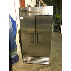 TRUE T-35F DOUBLE DOOR STAINLESS STEEL COMMERCIAL FREEZER