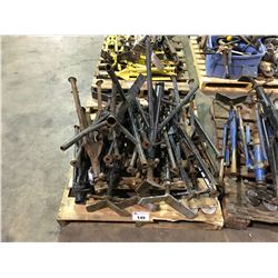 PALLET OF ASSORTED FOLDING PIPE STANDS