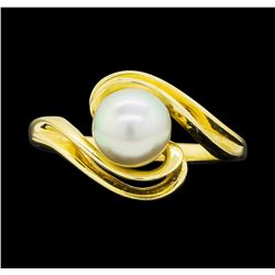 14KT Yellow Gold Ladies Pearl Ring