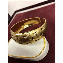 Ladies Clover Carved 24K Gold Filled Bangle