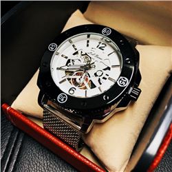 Mens L.A. Banus Blackjack King Deep White Dial Stainless Steel Band Watch