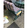 Image 5 : Patio table and chairs
