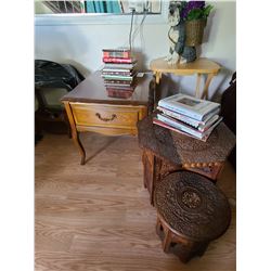 End tables, folding tables