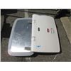 Image 1 : 2 Wall Mount Baby Change Tables