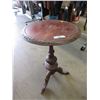 Image 1 : Vintage Solid Wood Accent Table