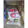 Image 1 : 7 New Pairs of Aquatrail Insulated Gloves