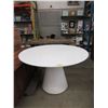 Image 1 : White Lacquer Dining Table - 47" Diameter