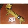 Image 2 : Enerpac P-18 (2850 psi)