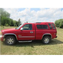 07 GMC Sierra 1500 SLE 4.8L A/T  4x4 Single Cab 4 x 4 Z71 Off Rd w Tow Package w Riser Colored Cap