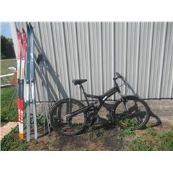 Raleigh 6061 Alum Pedal Bike, & 2 Sets of Cross Country Skis