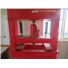 Image 2 : 20 Ton Hyd Press on Castors