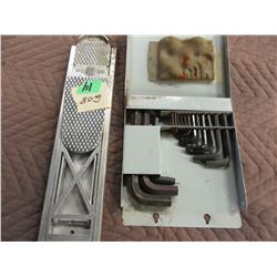 ALLEN KEY SET & ALUMINUM FOOT PEDAL