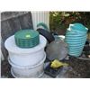 Image 1 : A LOT OF PLASTIC STORAGE CONTAINERS