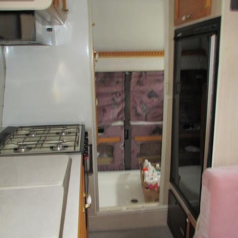 1995 DODGE ISLANDER RV SUPREME CAMPER VAN (WIDE BODY - NICE CONDITION - NICE AND CLEAN) 115,780 KM