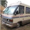Image 2 : 1989 WINNEBAGO CHIEFTAIN MOTORHOME - RUNS, KEYS, PAPERS (STORED INDOORS)